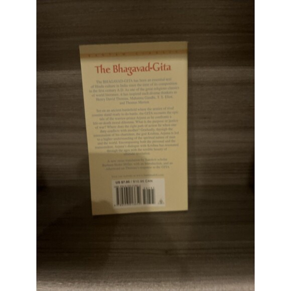 The Bhagavad-Gita Krishna's Counsel Time of War Barbara Stoler Miller Book - Picture 3 of 3